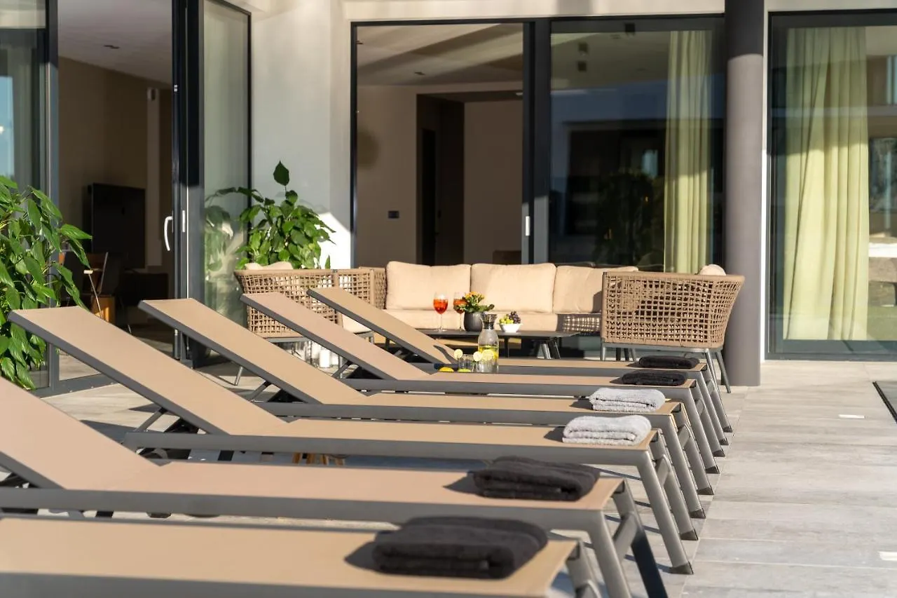 Luxury Villa Aruna Πούλα