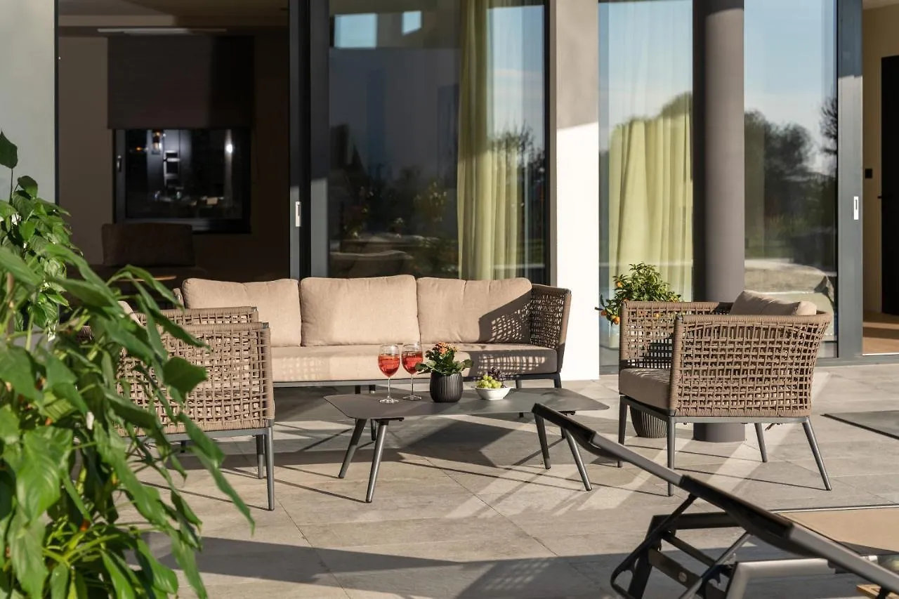 Luxury Villa Aruna Pula 0*,  Croatia